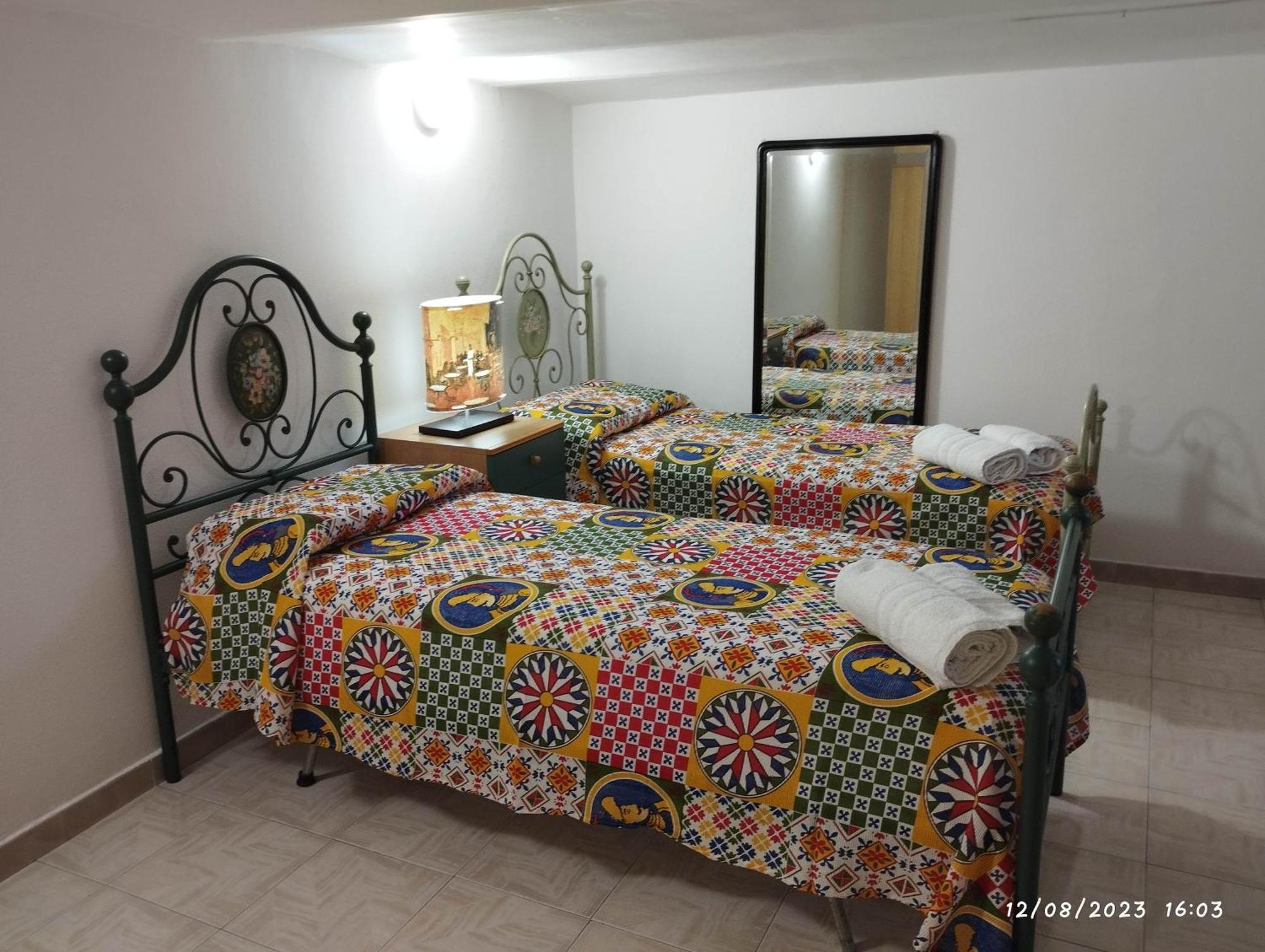 La Casa Di Nana In Centro Apartment - Palermo — Photos 3